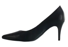 Zapato de tacón Bottero, color negro, con diseño de punta fina y taco aguja.