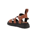 Sandalias de cuero color terracota con plataforma negra y hebillas negras.