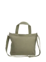 Cartera tipo tote bag de canvas en color verde oliva, con estampado frontal de un perro basset hound y logo de la marca. Cuenta con doble asa de mano, correa ajustable extraíble, cierre principal de cremallera y bolsillos internos y traseros con cierre.