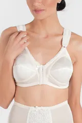 Soutien reductor clásico reforzado prendido adelante, sin aro. Breteles anchos acolchados regulables. Ganchos reforzados. Confeccionado con tela que contiene fibra LYCRA
