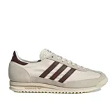 Championes Adidas SL 72 OG W, color crema con detalles en marrón y beige. Diseño clásico con las tres tiras laterales en marrón y suela texturizada.