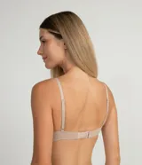 Soutien push up color piel, de microfibra, con breteles regulables y cierre trasero con gancho.
