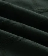 Suéter masculino de punto con textura cuadrillé, cuello redondo y mangas largas con puños acanalados.