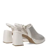 Sandalias de mujer Bottero color negro, con diseño calado, taco ancho, plataforma y pulsera ajustable al talón.