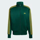 Campera deportiva Adidas Firebird de color verde oscuro con textura de rayas de tiza y detalles en amarillo, incluyendo las clásicas tres tiras en las mangas y el logo del trifolio bordado en el pecho. Cuenta con cuello alto, cierre frontal completo y bolsillos laterales.