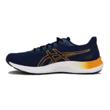 Championes Asics Gel-Excite 8 para running, en color azul marino con detalles en naranja y suela blanca con tecnología AmpliFoam.