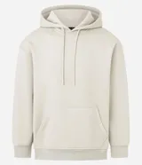 Saco con capucha color gris oscuro, con cordón ajustable, bolsillo canguro y mangas largas con puños ajustados. Confeccionado en algodón con felpa.