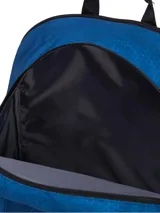 Mochila Caterpillar modelo Barry Backpack color azul, con diseño estampado geométrico sutil. Cuenta con compartimento principal amplio, bolsillo frontal con organizador, bolsillos laterales de malla, correas laterales de compresión y logo de la marca en el frente.