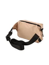 Riñonera de diseño unisex en color marrón, confeccionada en tela tipo lona. Presenta un compartimento principal con cierre de cremallera negro, un bolsillo trasero y correa ajustable con hebilla plástica.