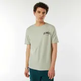 Camiseta verde con cuello redondo y estampado con la frase "Los Angeles U.S. of America" en el pecho.