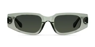 Lentes de sol rectangulares color verde oliva con lentes verdes polarizadas. Fabricados con material bio-based G850 y patillas de propionato de celulosa. Cuentan con protección UV400 y recubrimiento antiscratch y superhydrophobic.