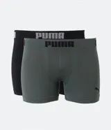 Pack de dos bóxers Puma, uno negro y otro verde oliva, con cintura elástica con el logo de la marca.