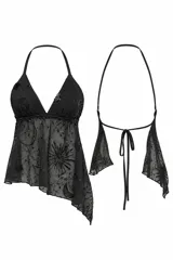 Top halter de tul transparente color negro, con bordado de lentejuelas y mostacillas en diseño de astros. Escote en V, bajo busto fruncido y ruedo asimétrico en pico con espalda descubierta.