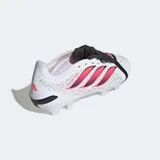 Championes de fútbol Adidas Predator League FT FG, color blanco con detalles en fucsia y negro, con lengüeta plegable y tapones para terreno firme.