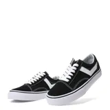 Championes urbanos Pony modelo Garden, de diseño clásico con capellada en combinación de lona y gamuza, color negro con detalles en blanco. Presentan suela de goma vulcanizada y cierre con cordones.