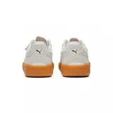 Championes Puma Palermo Lamoda, color blanco con detalles en beige y suela de goma color caramelo.