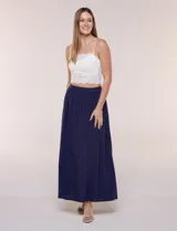 Falda larga color azul marino con pretina elastizada y fruncidos en la cintura, confeccionada en mezcla de viscosa y tencel.