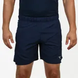 Short deportivo para hombre de color azul marino, con cintura elástica y logo reflectante de Diadora en la parte inferior delantera.