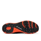 Championes de senderismo Columbia modelo Konos TRS, color negro con mediasuela naranja vibrante. Presentan empeine de malla técnica con sobrecapas sin costuras, sistema Navic Fit para ajuste en el mediopié, tecnología Omni-Max Plus con mediasuela Techlite+ para amortiguación y suela Adapt Trax para tracción en diversas superficies.
