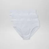 Pack de tres slips de algodón blanco con cintura elástica ancha y diseño clásico.