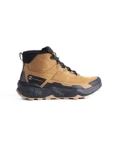 Bota de trekking Scandinavian modelo Forest, color tostado con detalles en negro. Presenta diseño impermeable, suela de goma con relieve y sistema de cordones reforzado.
