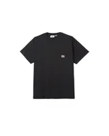 Remera de manga corta Obey color negro, con cuello redondo y bolsillo frontal en el pecho que incluye un pequeño parche con el logo de la marca.