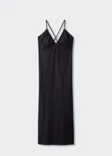Vestido midi negro de tirantes finos con escote en V fruncido.