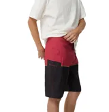 Short de baño Rip Curl Dawn Patrol con diseño de bloques de color en rojo y negro, separado por una delgada línea tostada. Cuenta con cordón ajustable en la cintura y un bolsillo lateral con solapa.