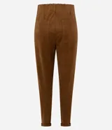 Pantalón skinny de mujer confeccionado en tejido sintético con efecto gamuza aterciopelado. Presenta un corte ajustado, recortes delanteros decorativos, cierre discreto y ruedo con dobladillo plegado.