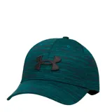 Gorra deportiva Under Armour modelo Blitzing, con diseño de visera curva y ajuste regulable. Presenta un estampado jaspeado en tonos verdes y el logo de la marca bordado en el frente.