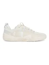 Championes de entrenamiento Under Armour modelo TriBase Reign 6, color beige. Presentan tecnología UA WARP en la parte superior para mayor sujeción, mediasuela de doble densidad y suela con tecnología TriBase para maximizar el contacto con el suelo y brindar estabilidad en movimientos dinámicos.