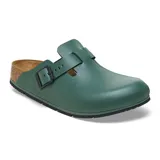 Zueco tipo mule de diseño ergonómico en color verde, con correa ajustable mediante hebilla metálica negra y plantilla de corcho natural.