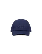 Gorra de baseball color azul marino, confeccionada en algodón, con logo de la marca bordado en el frente en el mismo tono.