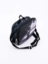 Lunchera con estampado de una moto en blanco y negro.