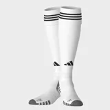 Medias deportivas Adidas Adi26 de caña alta, color blanco con las tres tiras características en negro en la parte superior y logo de la marca en el lateral. Diseñadas con refuerzos en puntera y talón, malla transpirable y ajuste anatómico.