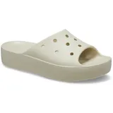 Sandalias Crocs modelo Classic Platform Slide, color negro, con diseño de plataforma alta, tira superior con perforaciones para dijes Jibbitz y plantilla cómoda.