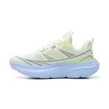 Championes deportivos American Sport modelo Brennan, en color blanco con suela chunky celeste y detalles en amarillo flúor y gris. Cuentan con capellada de malla transpirable y tecnología Memory Foam.