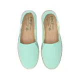 Alpargatas de algodón orgánico color turquesa con suela de goma.