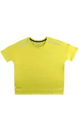 Remera deportiva de manga corta Topper para mujer, color amarillo, con cuello redondo y detalles reflectantes en los hombros.