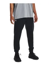 Jogging Under Armour modelo Rival Fleece, color negro, confeccionado en tejido de mezcla de algodón con interior cepillado. Presenta cintura elástica con cordón ajustable, bolsillos laterales abiertos y puños acanalados en los tobillos.