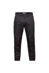 Pantalón de invierno gris oscuro, de corte tapered, con bolsillos laterales y traseros.