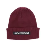 Gorro de lana bordeaux con logo de Independent bordado en el frente.