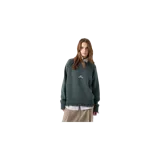 Sweater de punto de manga larga color verde oscuro, con cuello redondo y detalles desgastados en el dobladillo y los puños. Presenta el logotipo y el nombre de la marca 'EMESTUDIOS' en blanco en la espalda.