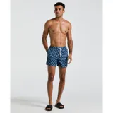 Short de baño con estampado de monograma en tonos azules, con cintura elástica y cordón de ajuste blanco.