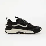 Championes Vans Crosspath XC de diseño técnico y todoterreno. Presentan una parte superior de malla, ante y textiles en color negro con detalles en gris. Incorporan suela Vibram para mayor tracción, entresuela con amortiguación UltraCush y sistema de cordones con clip para un ajuste rápido.