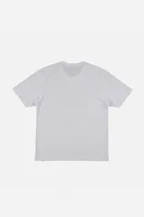 Remera blanca de algodón con cuello redondo y mangas cortas. Estampado frontal con el personaje Doc Ock de Spiderman.