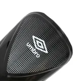 Par de canilleras Umbro Armour blancas con detalles en negro y logo de la marca.