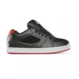 Zapatillas de skate negras con detalles en rojo y dorado, de cuero y gamuza, con suela blanca y cordones negros.