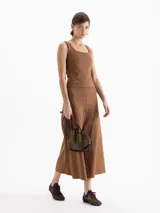 Top de algodón elastizado con escote redondo, de calce ajustado y diseño sin mangas.