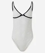 Body de encaje blanco con transparencia sutil, escote en V con ribete negro y un pequeño lazo decorativo al centro, breteles finos y diseño ajustado al cuerpo de la marca Blue Steel.